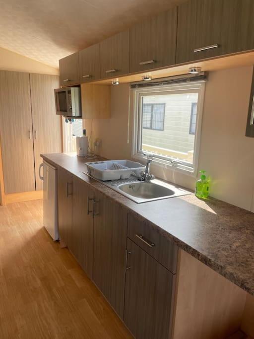 Whitstable Retreat Apartment Seasalter Exterior photo